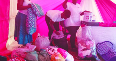 Bazakulokha ikhaya abo basuka ngaphandle